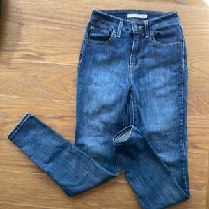 Levi’s 721 High Rise Skinny Size 25